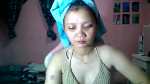 Snapshot of bunny_flower18 chatting on 05-28-26, 12:46 bunny_flower18 online show from 05-28-26, 12:46