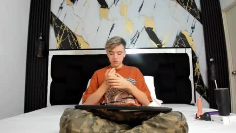 bunny online show from 12-12-24, 12:44