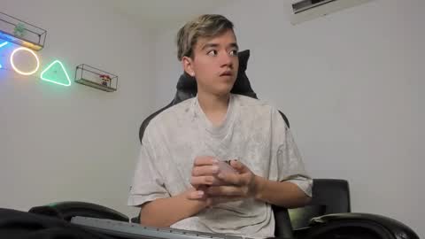 bunny online show from 03-09-25, 12:31