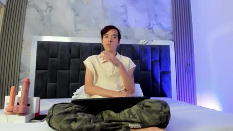 bunny online show from 09-25-25, 12:42