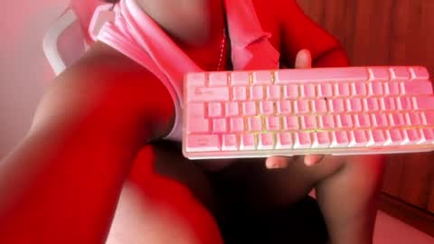 Isa online show from 04-19-26, 06:10