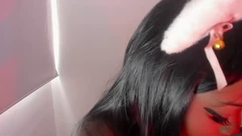 Snapshot of bunny_secrets chatting on 07-20-26, 08:55 Isa online show from 07-20-26, 08:55