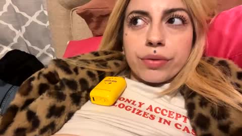 Bunnyaliengirl online show from 01-17-25, 01:47