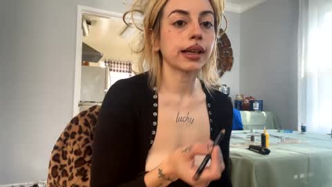 Bunnyaliengirl online show from 01-20-25, 06:21