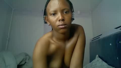 bunnydiva_ online show from 05-28-26, 02:31
