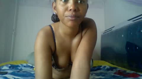 Snapshot of bunnydiva_ chatting on 06-24-26, 01:37 bunnydiva_ online show from 06-24-26, 01:37