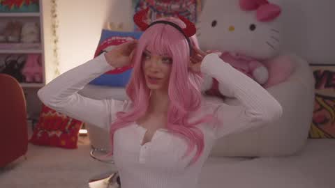 Snapshot of bunnydollstella chatting on 01-11-25, 12:01 Stella online show from 01-11-25, 12:01