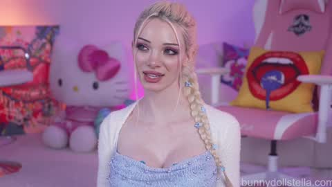 Snapshot of bunnydollstella chatting on 10-26-25, 10:36 Stella online show from 10-26-25, 10:36