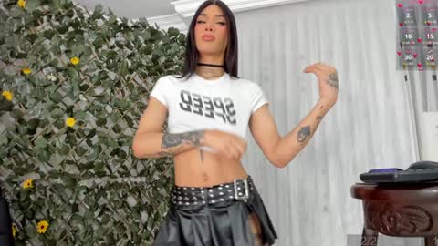 Angela Santini online show from 12-28-24, 05:44