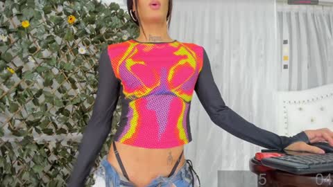 Angela Santini online show from 02-05-25, 04:37