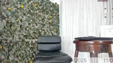 Angela Santini online show from 02-11-25, 09:46