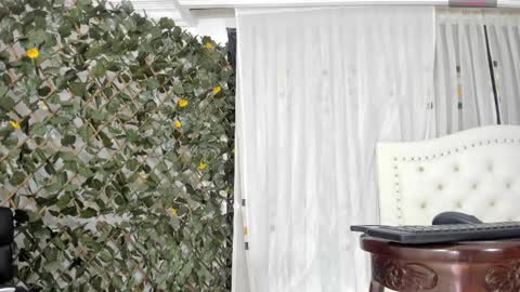 Angela Santini online show from 02-25-25, 12:58