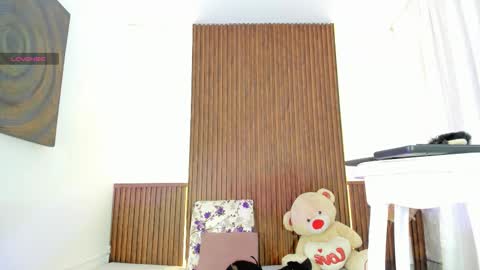 Angela Santini online show from 09-21-25, 06:15