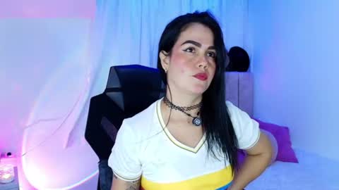 Snapshot of bunnykat_ chatting on 06-18-26, 01:17 katerine payne online show from 06-18-26, 01:17