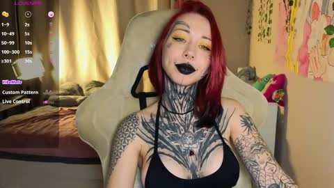 Snapshot of bunnykelly chatting on 05-27-26, 06:21 bunnykelly online show from 05-27-26, 06:21