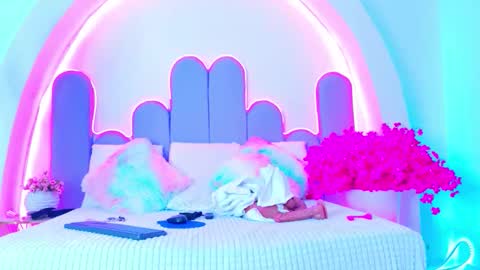 Bunny online show from 04-16-26, 03:40