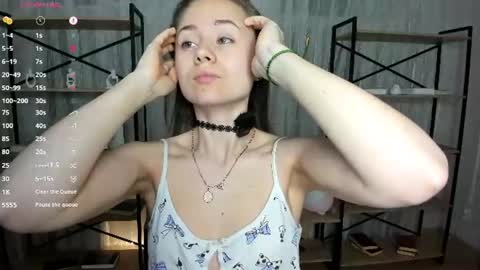 Snapshot of bunnyvice chatting on 06-18-26, 07:18 Lizy online show from 06-18-26, 07:18