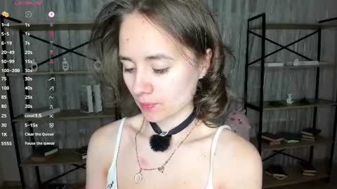 Snapshot of bunnyvice chatting on 06-23-26, 07:34 Lizy online show from 06-23-26, 07:34