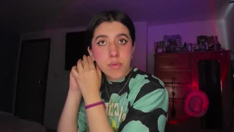 Snapshot of bunnyy09 chatting on 01-16-26, 04:55 Jess online show from 01-16-26, 04:55