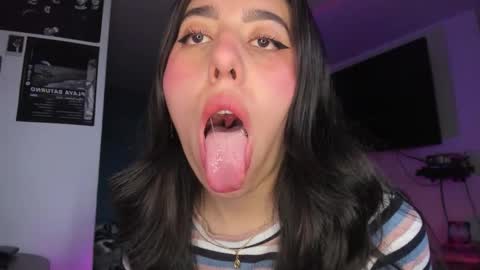 Snapshot of bunnyy09 chatting on 02-19-26, 06:37 Jess online show from 02-19-26, 06:37