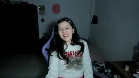 Snapshot of bunnyy09 chatting on 07-24-26, 03:37 Jess online show from 07-24-26, 03:37