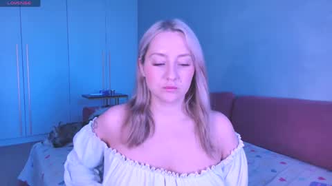 Snapshot of burn_lissa chatting on 05-25-26, 09:04 Lissa online show from 05-25-26, 09:04