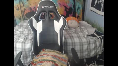 burningflute online show from 12-21-24, 06:34