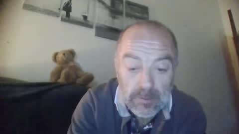 burnleyguy1977 online show from 12-14-24, 01:39