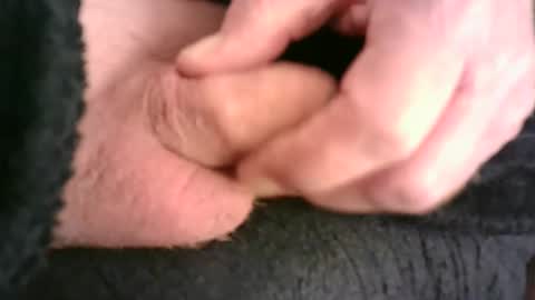 Snapshot of burnside13 chatting on 04-06-26, 07:04 Hamish online show from 04-06-26, 07:04