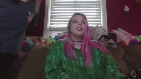 lilly online show from 12-04-24, 09:24