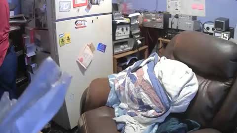 Snapshot of bushhunter23 chatting on 12-16-25, 03:50 bushhunter23 online show from 12-16-25, 03:50