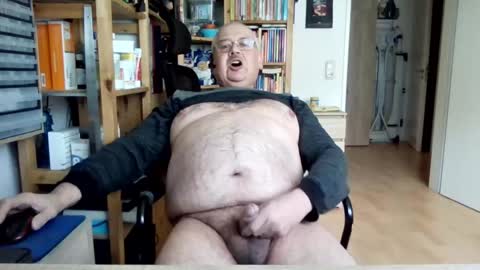 busi online show from 04-14-26, 01:06