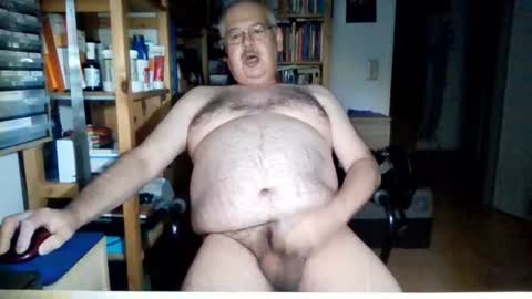 Snapshot of busibaer666 chatting on 06-29-26, 01:12 busi online show from 06-29-26, 01:12