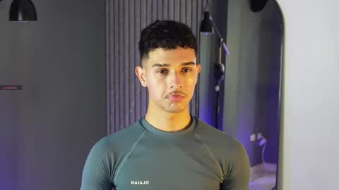 Snapshot of busterspinter chatting on 09-24-25, 06:00 Buster independent model online show from 09-24-25, 06:00