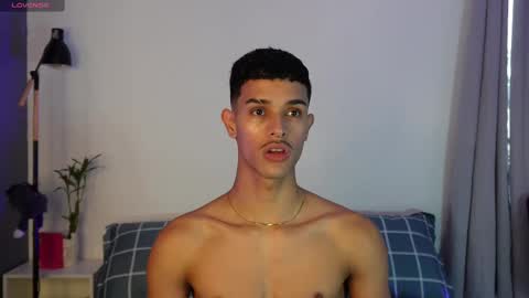 Snapshot of busterspinter chatting on 11-23-25, 07:46 Buster independent model online show from 11-23-25, 07:46