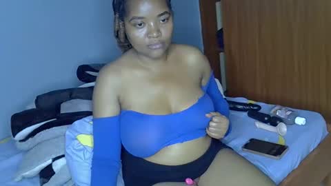 Snapshot of busty_kenzi chatting on 06-03-26, 05:54 busty kenzi online show from 06-03-26, 05:54