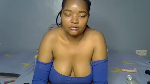 Snapshot of busty_kenzi chatting on 06-07-26, 10:41 busty kenzi online show from 06-07-26, 10:41