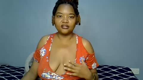 Snapshot of busty_kenzi chatting on 06-28-26, 06:19 busty kenzi online show from 06-28-26, 06:19