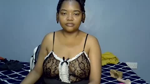 Snapshot of busty_kenzi chatting on 07-13-26, 05:05 busty kenzi online show from 07-13-26, 05:05