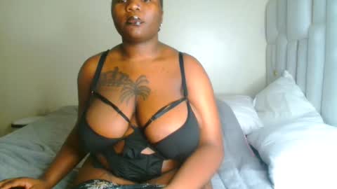 busty_mellons69 online show from 03-27-26, 09:53