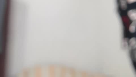 Snapshot of bustyamanda_ chatting on 12-19-25, 12:12 Amanda online show from 12-19-25, 12:12