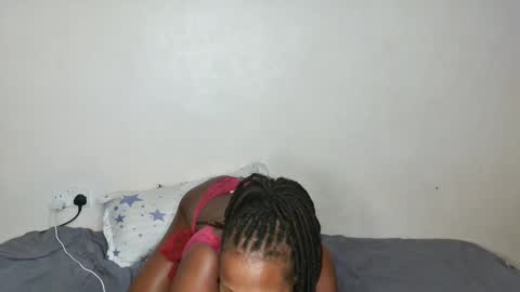 Snapshot of buttercup50 chatting on 11-23-25, 05:46 buttercup50 online show from 11-23-25, 05:46