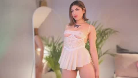 Lia Butterfly  online show from 08-01-26, 12:15