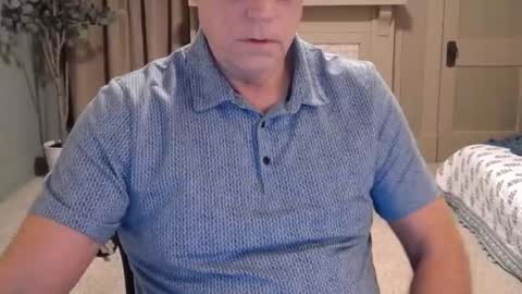 Miles online show from 01-22-25, 09:46