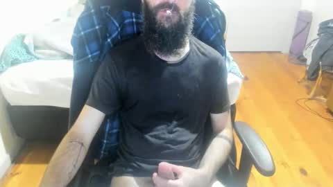 Snapshot of buzzcrash1 chatting on 09-26-25, 02:54 Buzz online show from 09-26-25, 02:54