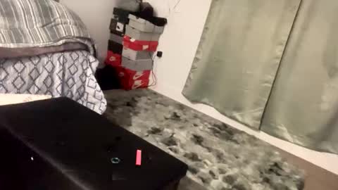 Snapshot of bv965422 chatting on 02-28-25, 01:25 696969illuminate online show from 02-28-25, 01:25