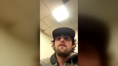 Snapshot of bvvroyce chatting on 02-15-26, 06:32 dustin online show from 02-15-26, 06:32