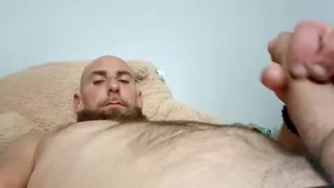 Snapshot of bwc1992863 chatting on 11-15-25, 07:49 Hugeuncut92 online show from 11-15-25, 07:49