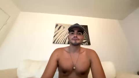 Snapshot of byronking22 chatting on 08-05-26, 02:36 byronkking23 online show from 08-05-26, 02:36