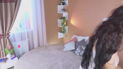 Kira online show from 03-11-25, 08:09